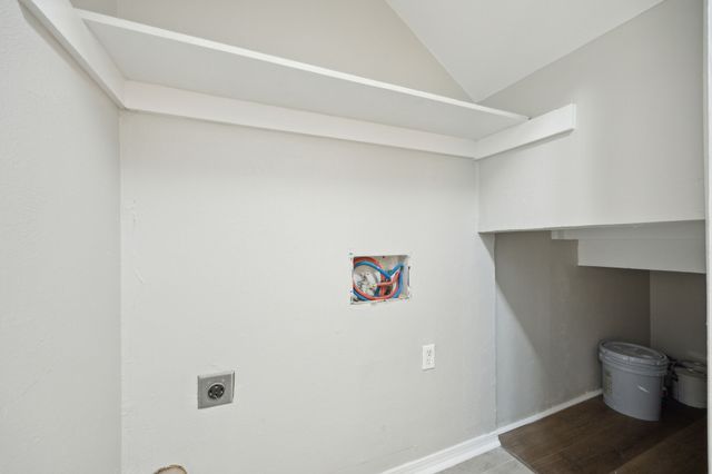 2420 Lakeview Circle, Mckinney, TX 75072