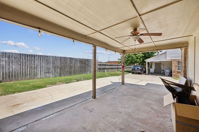 2420 Lakeview Circle, Mckinney, TX 75072