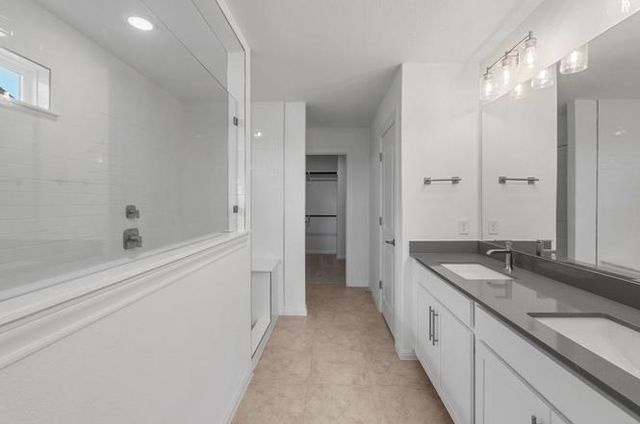 140 Inlet LN, Leander, TX 78641