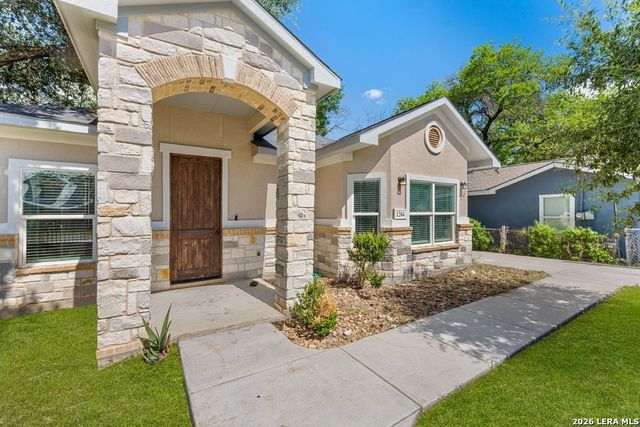 1204 Valencia, San Antonio, TX 78237