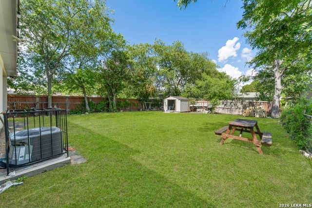 1204 Valencia, San Antonio, TX 78237