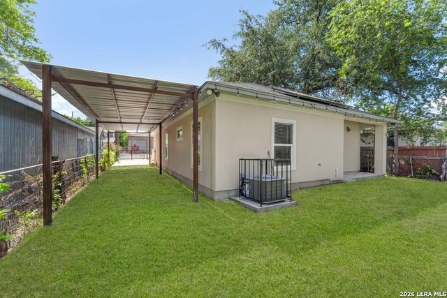 1204 Valencia, San Antonio, TX 78237