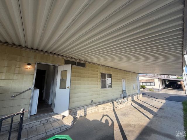 8536 Kern Canyon Road 113, Bakersfield, CA 93306