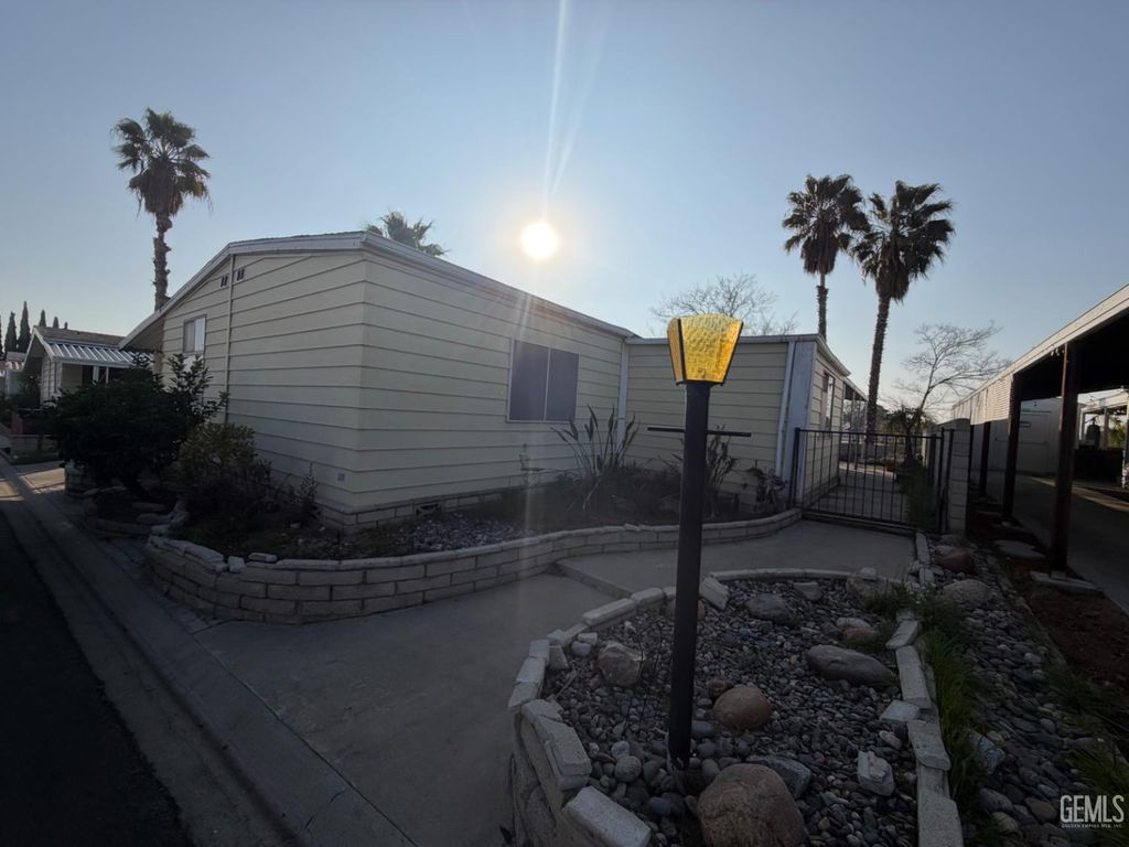 8536 Kern Canyon Road 113, Bakersfield, CA 93306