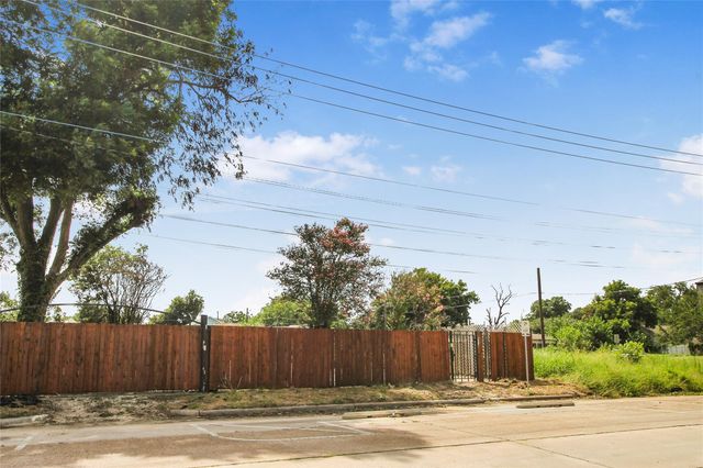 5015 Elysian Street, Houston, TX 77009