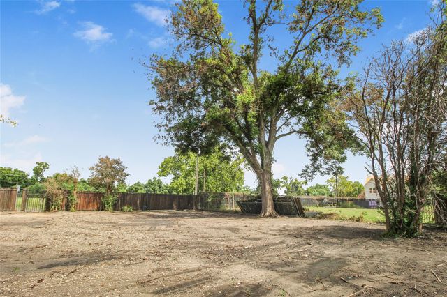 5015 Elysian Street, Houston, TX 77009