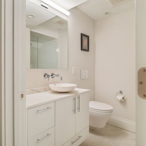 17 Ellsworth Avenue Front, Cambridge, MA 02139