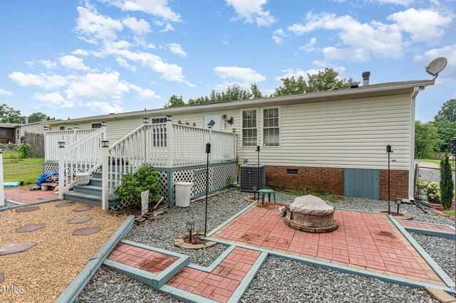 3825 Wyndfair Drive, Fuquay Varina, NC 27526