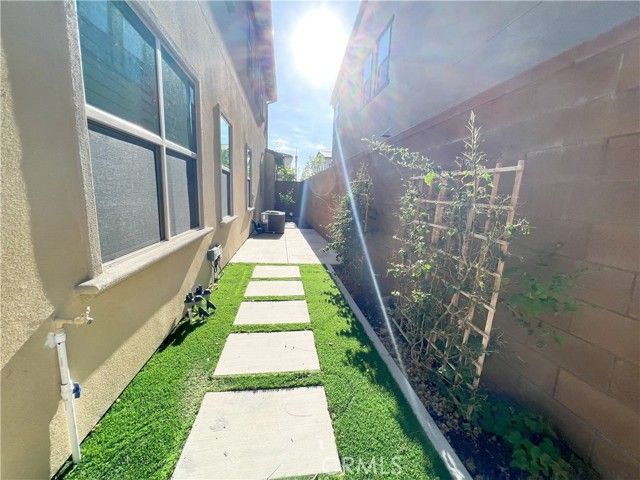 122 Gemini, Irvine, CA 92618