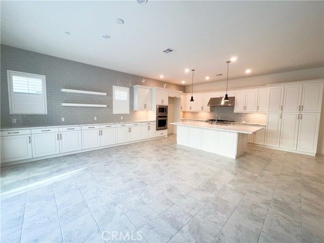 122 Gemini, Irvine, CA 92618