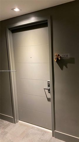 1010 Brickell Ave 2208, Miami, FL 33131