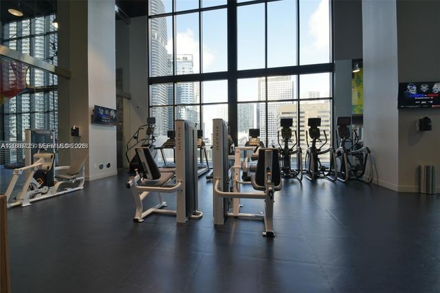 1010 Brickell Ave 2208, Miami, FL 33131