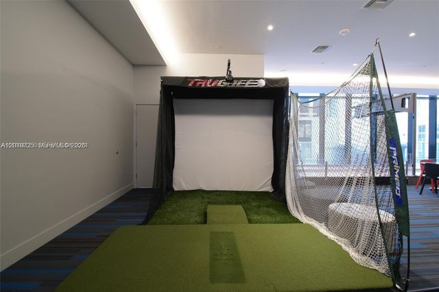 1010 Brickell Ave 2208, Miami, FL 33131