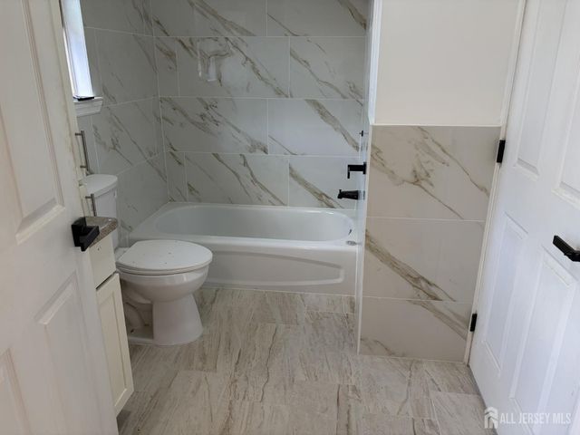 502 Great Beds Court, Perth Amboy, NJ 08861