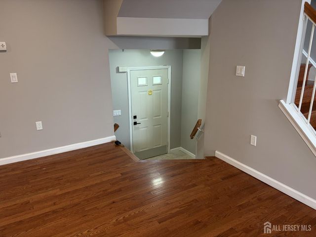 502 Great Beds Court, Perth Amboy, NJ 08861