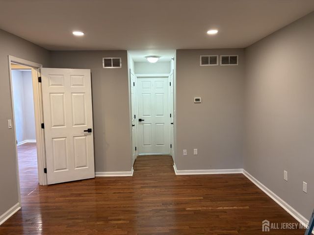 502 Great Beds Court, Perth Amboy, NJ 08861