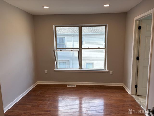 502 Great Beds Court, Perth Amboy, NJ 08861