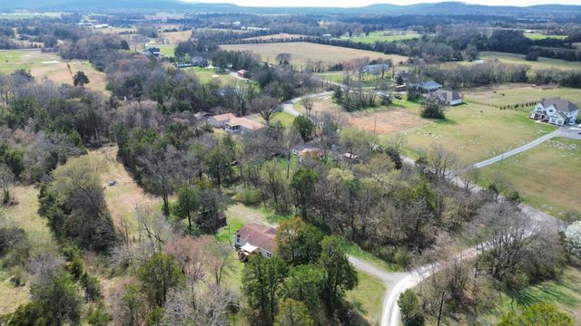 8591 Lowe Christiana Rd, Christiana, TN 37037