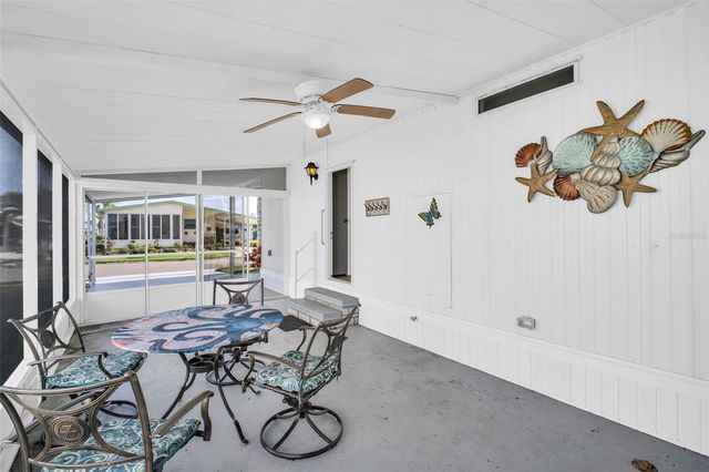 2033 MAUI DRIVE, Holiday, FL 34691