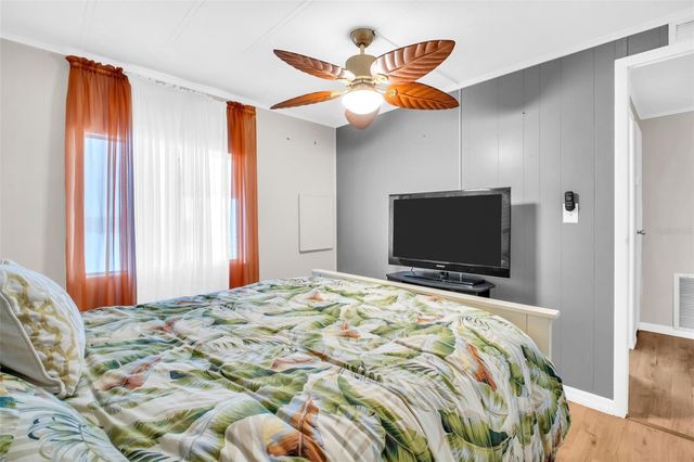 2033 MAUI DRIVE, Holiday, FL 34691