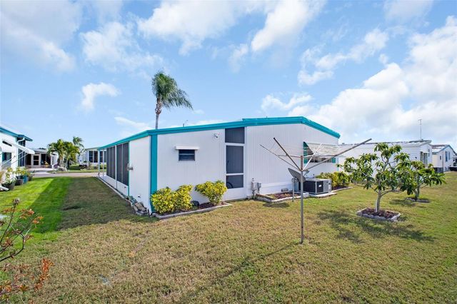 2033 MAUI DRIVE, Holiday, FL 34691