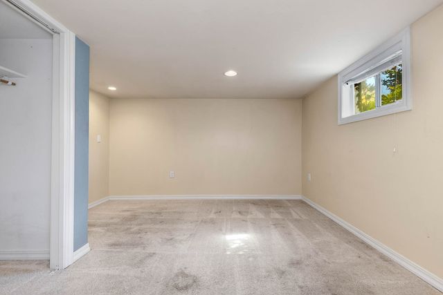 105 Wells Ave N, Renton, WA 98057