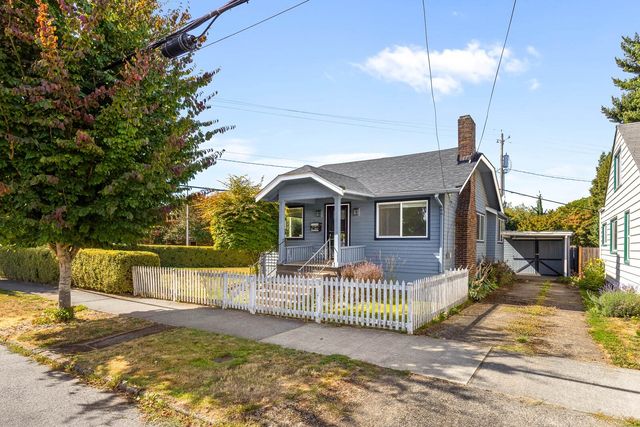 105 Wells Ave N, Renton, WA 98057