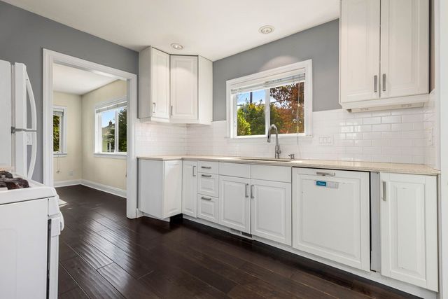 105 Wells Ave N, Renton, WA 98057