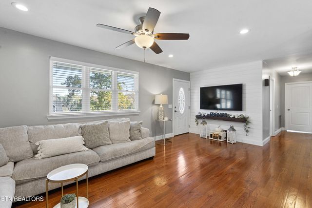 2421 SW Oak Circle, Cleveland, TN 37311