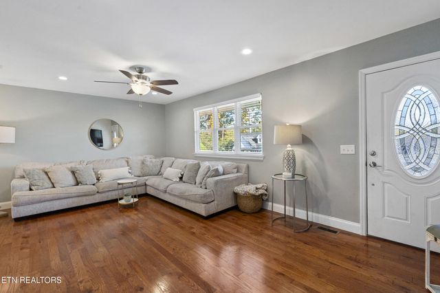 2421 SW Oak Circle, Cleveland, TN 37311