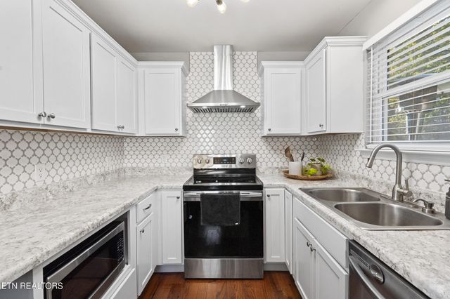 2421 SW Oak Circle, Cleveland, TN 37311