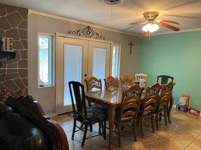 558 W Leblanc Street, Winnie, TX 77665