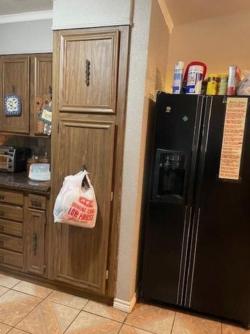 558 W Leblanc Street, Winnie, TX 77665