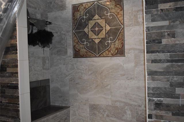 558 W Leblanc Street, Winnie, TX 77665