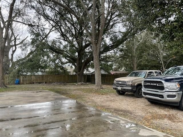 558 W Leblanc Street, Winnie, TX 77665