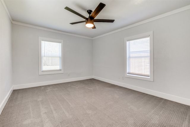 1023 Woodlawn Avenue, Dallas, TX 75208