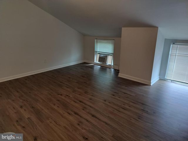 136 N 5TH AVE, Coatesville, PA 19320