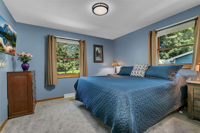 3631 Hillview Lane, Saint Bonifacius, MN 55375