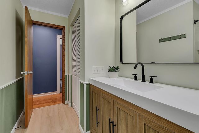 3631 Hillview Lane, Saint Bonifacius, MN 55375