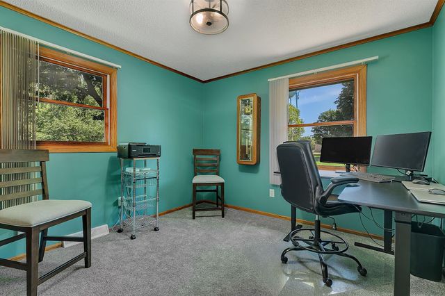 3631 Hillview Lane, Saint Bonifacius, MN 55375