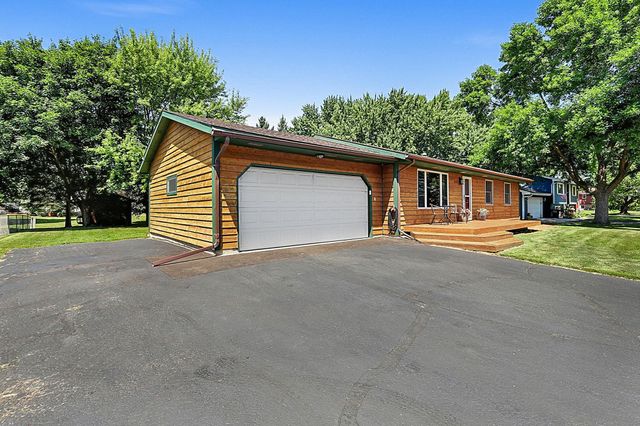 3631 Hillview Lane, Saint Bonifacius, MN 55375