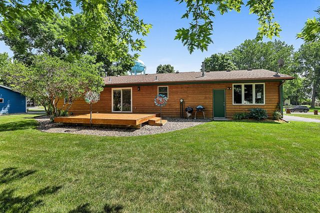 3631 Hillview Lane, Saint Bonifacius, MN 55375