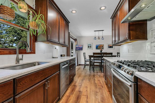 3631 Hillview Lane, Saint Bonifacius, MN 55375