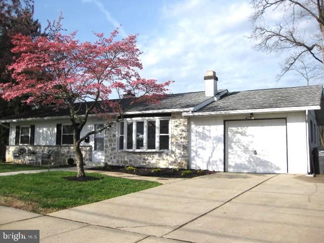 2840 3RD AVE, Upper Chichester, PA 19061