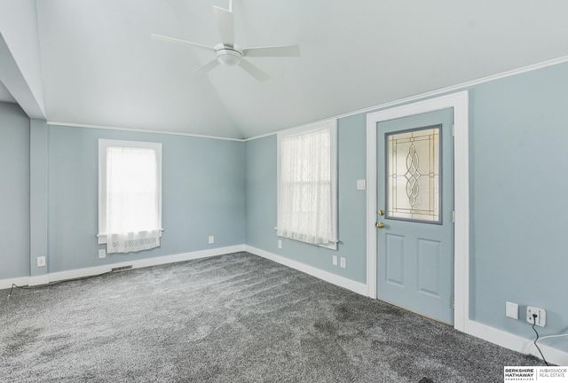 4129 S 36th Street, Omaha, NE 68107