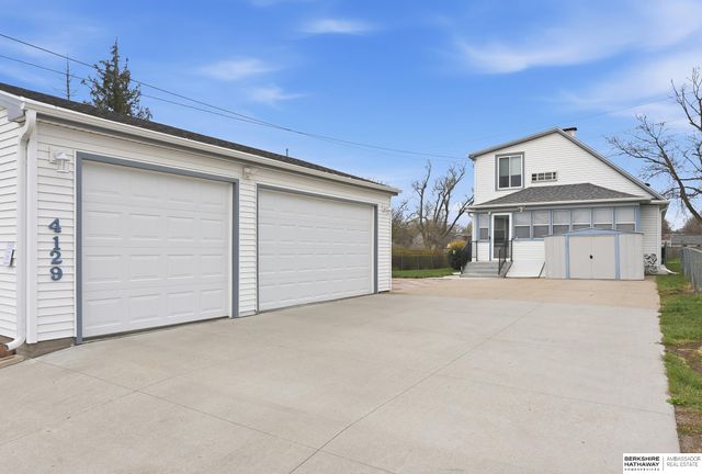 4129 S 36th Street, Omaha, NE 68107