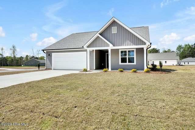 100 Eddie Drive, Burgaw, NC 28425