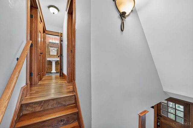 3908 S Jefferson Avenue, Norwood, OH 45212