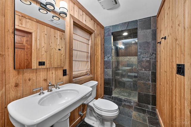 3908 S Jefferson Avenue, Norwood, OH 45212