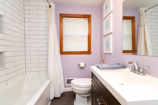 46 Conlyn Avenue, Franklin, MA 02038